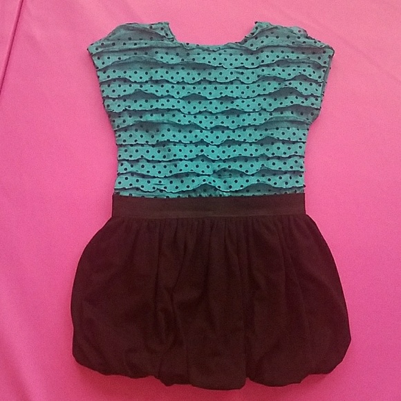 Dress - Picture 2 of 3